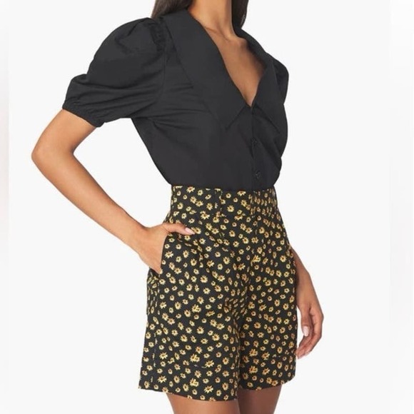 NWT WeWoreWhat REVOLVE Ditsy Daisies Black Floral Collared Poplin Romper - XL - Picture 2 of 4